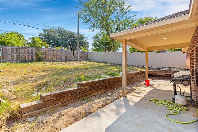 2810 19th Street, Fort Worth, TX 76106