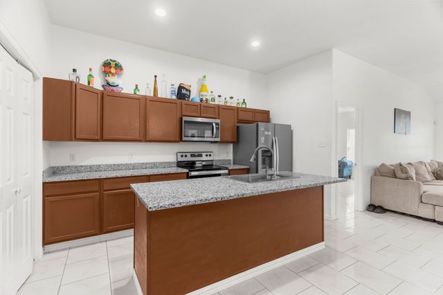 2810 19th Street, Fort Worth, TX 76106