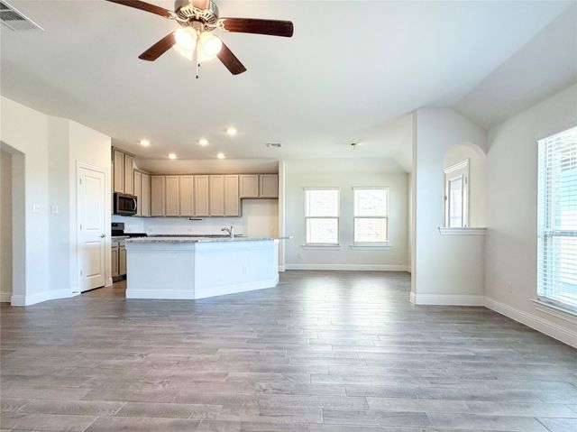 10809 Table Bluff Street, Aubrey, TX 76227