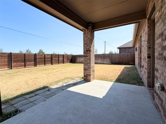 10809 Table Bluff Street, Aubrey, TX 76227