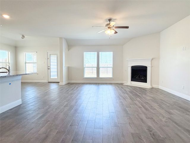 10809 Table Bluff Street, Aubrey, TX 76227