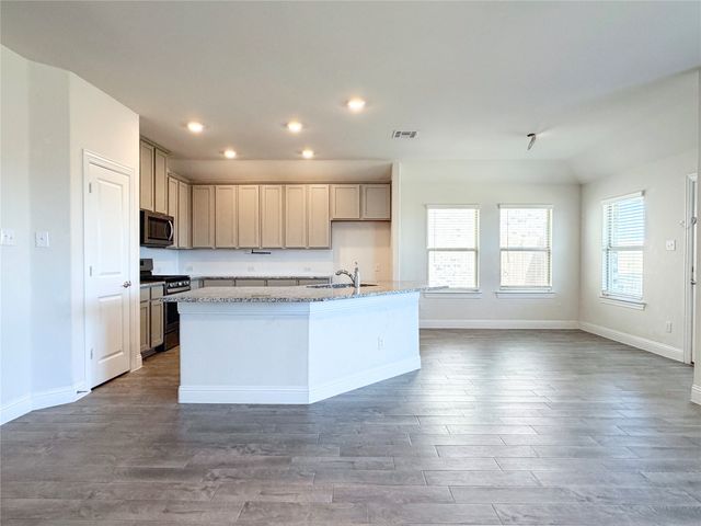 10809 Table Bluff Street, Aubrey, TX 76227