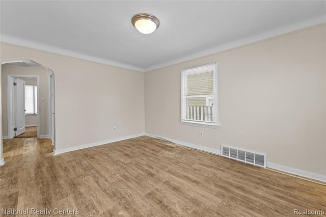 7635 Ashton Avenue, Detroit, MI 48228