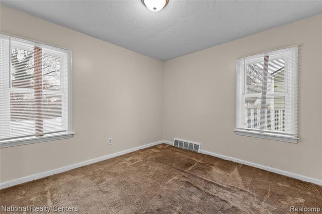 7635 Ashton Avenue, Detroit, MI 48228