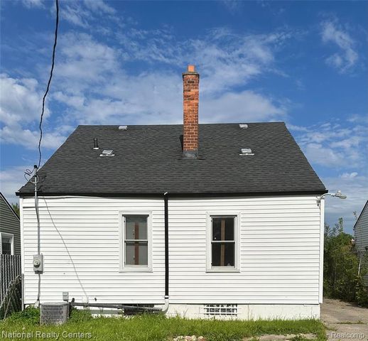 7635 Ashton Avenue, Detroit, MI 48228