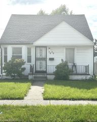 7635 Ashton Avenue, Detroit, MI 48228
