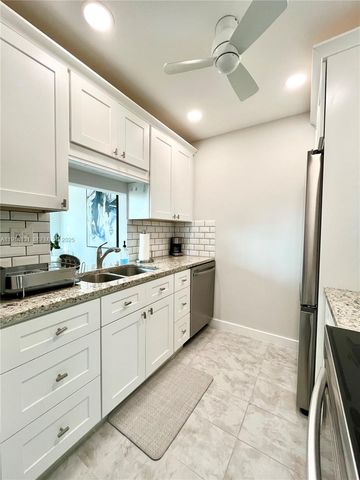 250 NE 20th Street 5250, Boca Raton, FL 33431