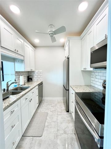 250 NE 20th Street 5250, Boca Raton, FL 33431