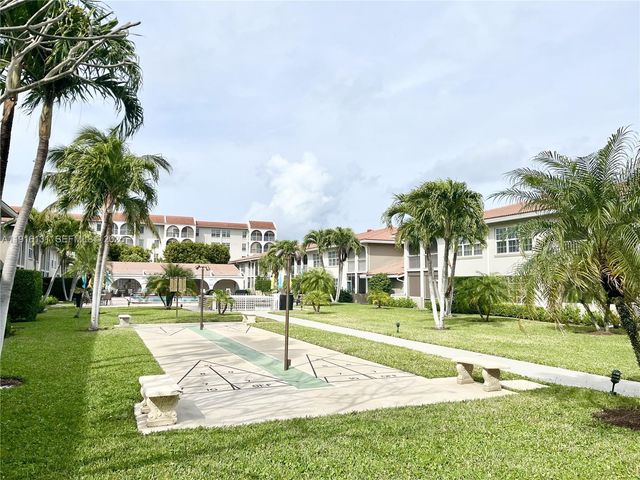 250 NE 20th Street 5250, Boca Raton, FL 33431