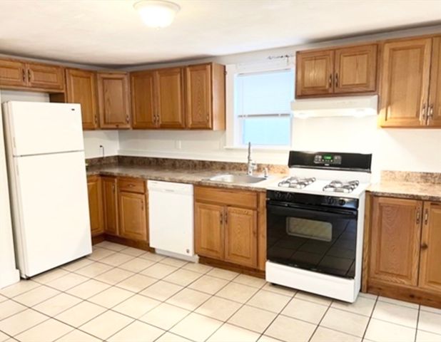 18 Wellman St 1, Beverly, MA 01915
