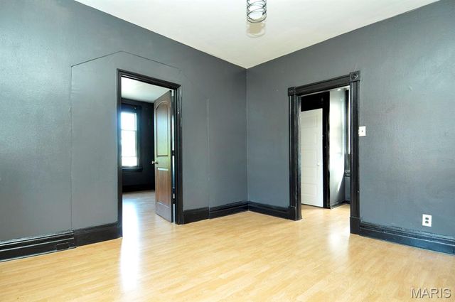 4631 Morganford Road, St Louis, MO 63116