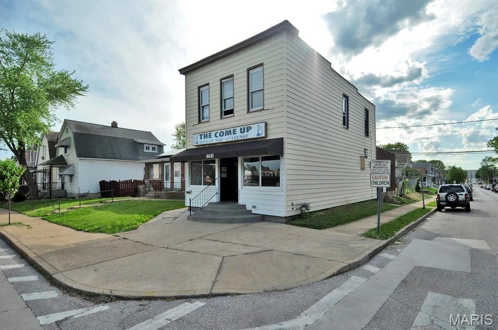 4631 Morganford Road, St Louis, MO 63116