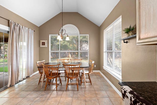 305 River Ridge DR, Georgetown, TX 78628