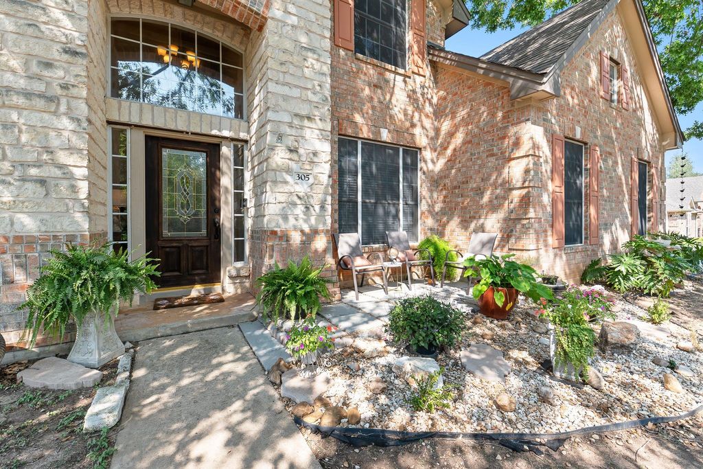 305 River Ridge DR, Georgetown, TX 78628