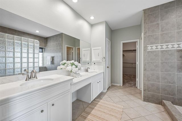 3402 Shadowwalk Drive, Houston, TX 77082