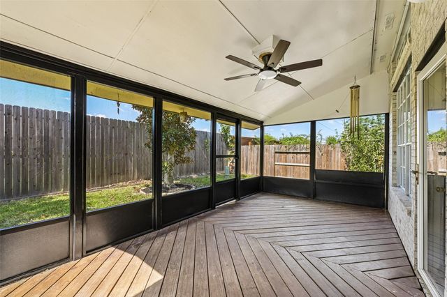 3402 Shadowwalk Drive, Houston, TX 77082