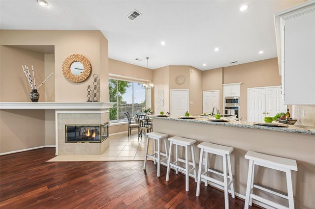 3402 Shadowwalk Drive, Houston, TX 77082