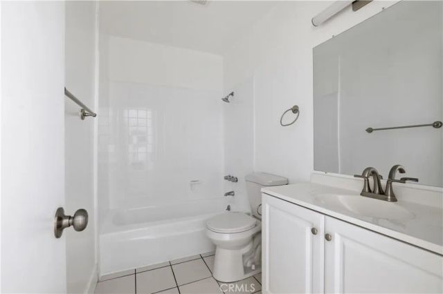 13040 Dronfield 23, Sylmar, CA 91342