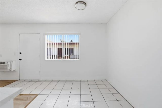 13040 Dronfield 23, Sylmar, CA 91342