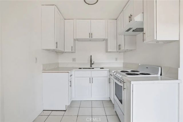 13040 Dronfield 23, Sylmar, CA 91342