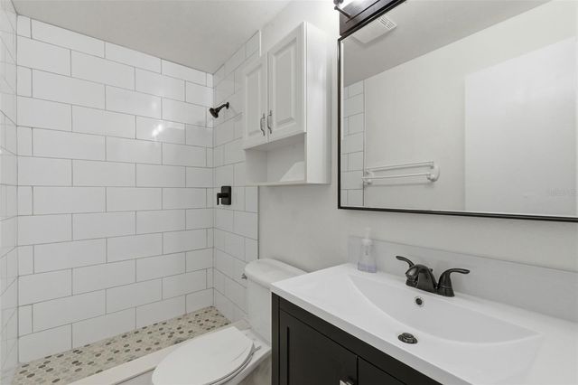 6440 68TH AVENUE N, Pinellas Park, FL 33781