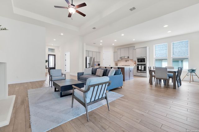 29338 Cheyenne Ridge, Boerne, TX 78015