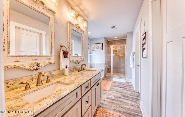 820 W Beach Boulevard, 5, Long Beach, MS 39560