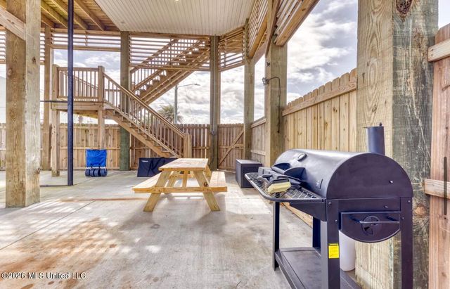 820 W Beach Boulevard, 5, Long Beach, MS 39560