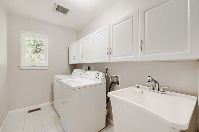 1033 S 128th Street, Burien, WA 98168