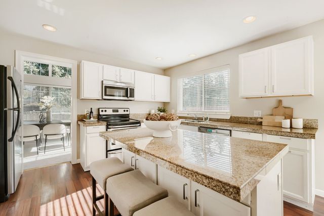 1033 S 128th Street, Burien, WA 98168