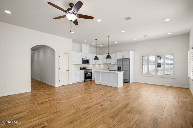 14436 Raywood Lane, El Paso, TX 79928