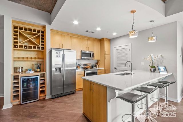 210 N Church Street 2613, Charlotte, NC 28202