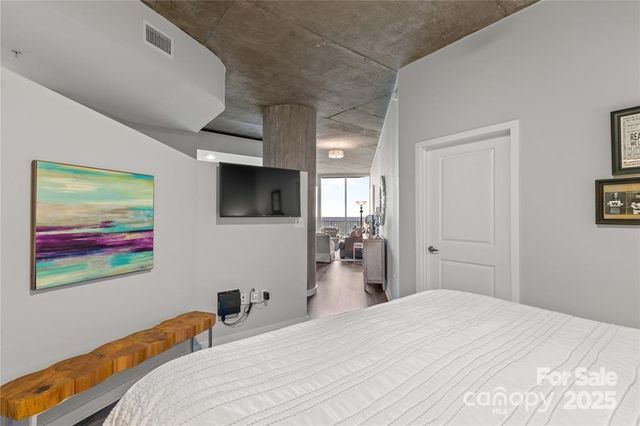 210 N Church Street 2613, Charlotte, NC 28202