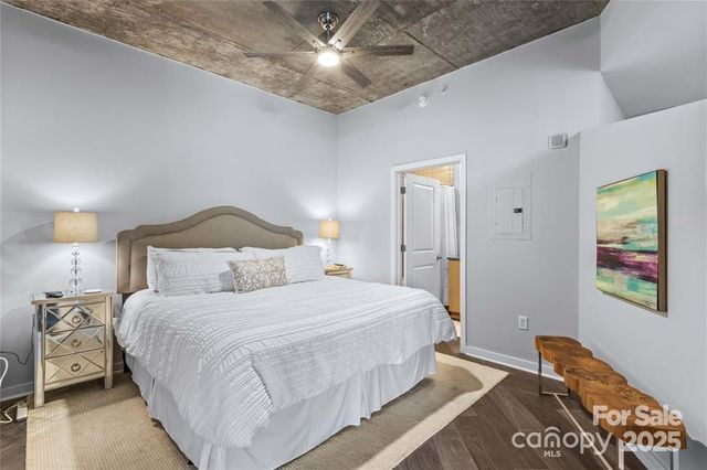 210 N Church Street 2613, Charlotte, NC 28202