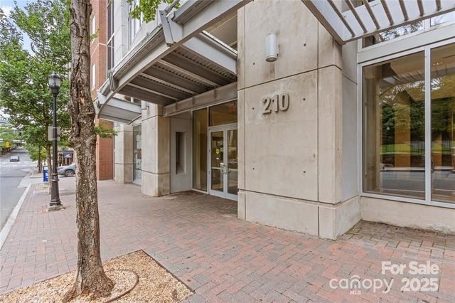 210 N Church Street 2613, Charlotte, NC 28202