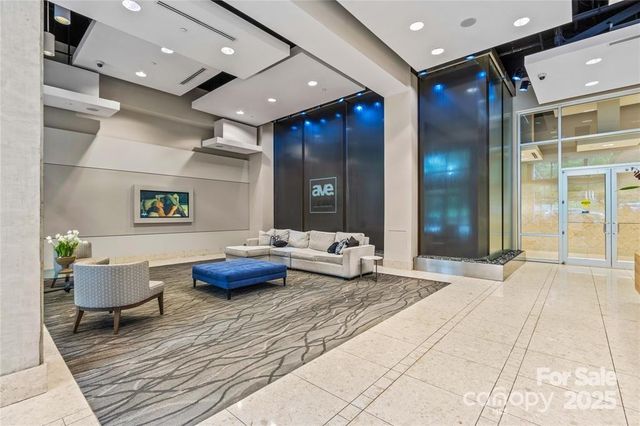 210 N Church Street 2613, Charlotte, NC 28202