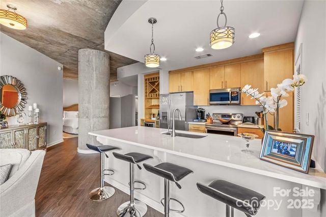 210 N Church Street 2613, Charlotte, NC 28202