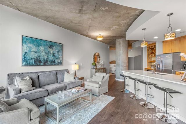 210 N Church Street 2613, Charlotte, NC 28202