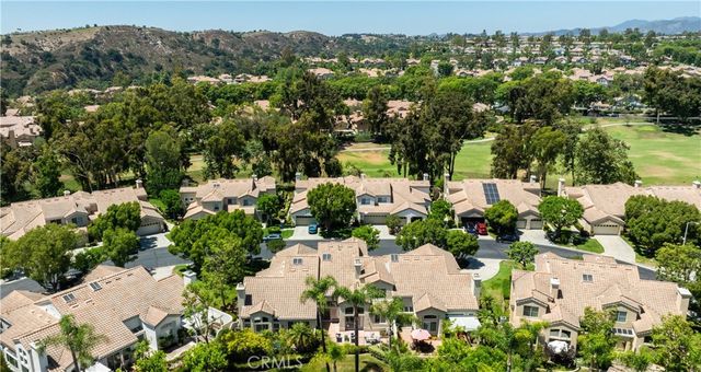 30 Calle Del Sur, Rancho Santa Margarita, CA 92688