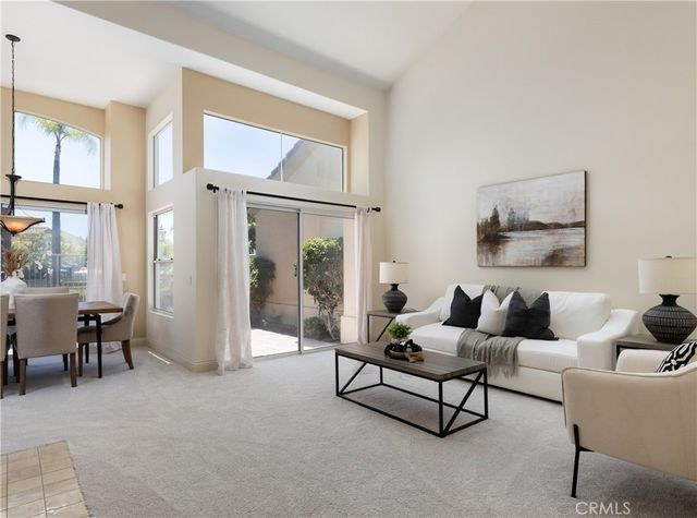 30 Calle Del Sur, Rancho Santa Margarita, CA 92688