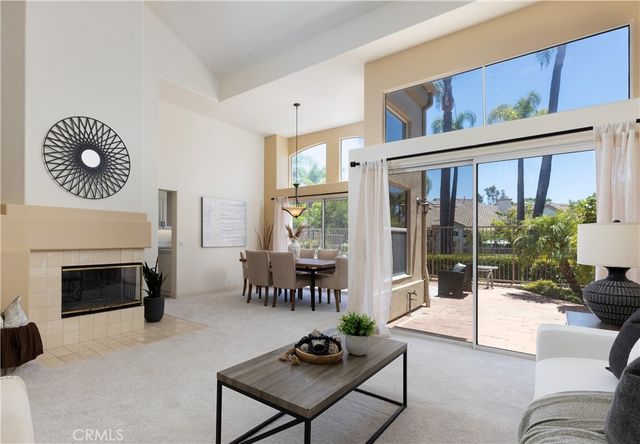 30 Calle Del Sur, Rancho Santa Margarita, CA 92688