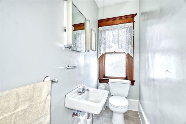 121 East Main Street, Webster, NY 14580