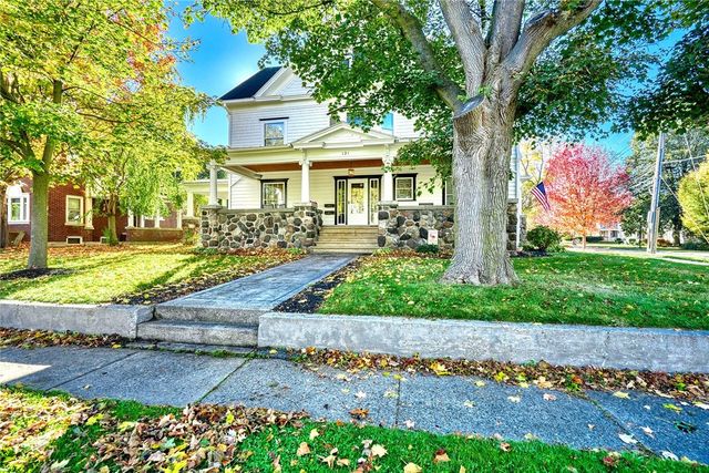 121 East Main Street, Webster, NY 14580