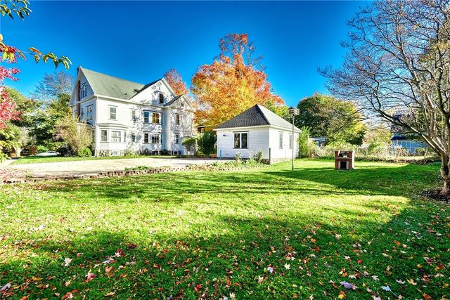 121 East Main Street, Webster, NY 14580