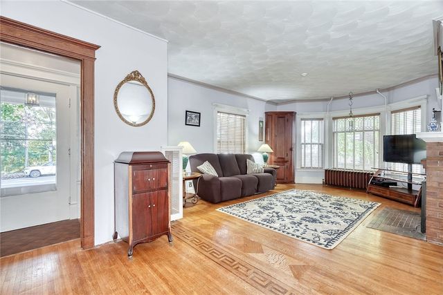 121 East Main Street, Webster, NY 14580