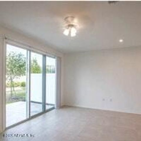 13113 ANNIES WALK Drive, Jacksonville, FL 32218