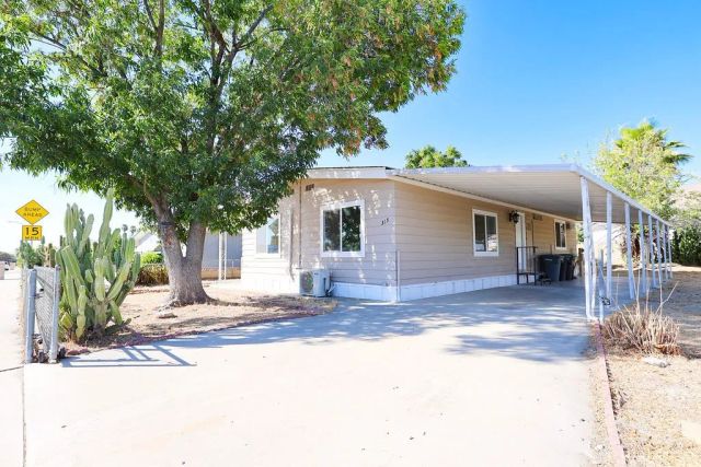 315 North Palomar Avenue, San Jacinto, CA 92582