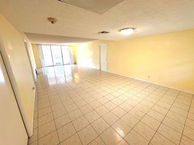 901 Cypress Terrace, Pompano Beach, FL 33069