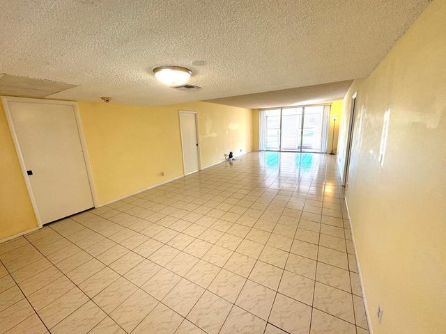 901 Cypress Terrace, Pompano Beach, FL 33069