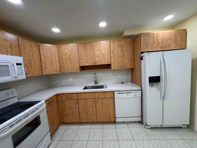 901 Cypress Terrace, Pompano Beach, FL 33069